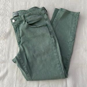 Universal Thread Jeans